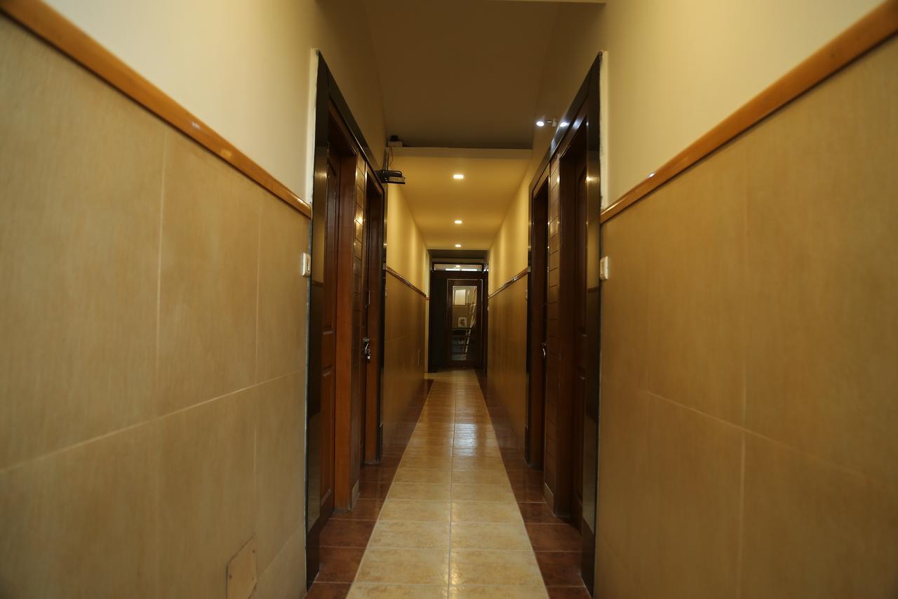 Hotel Shivananda ฮอสเปต ภายนอก รูปภาพ